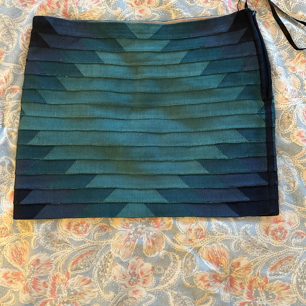 Haute Hippie Greenish/Blue Pleated Mini Pencil Skirt